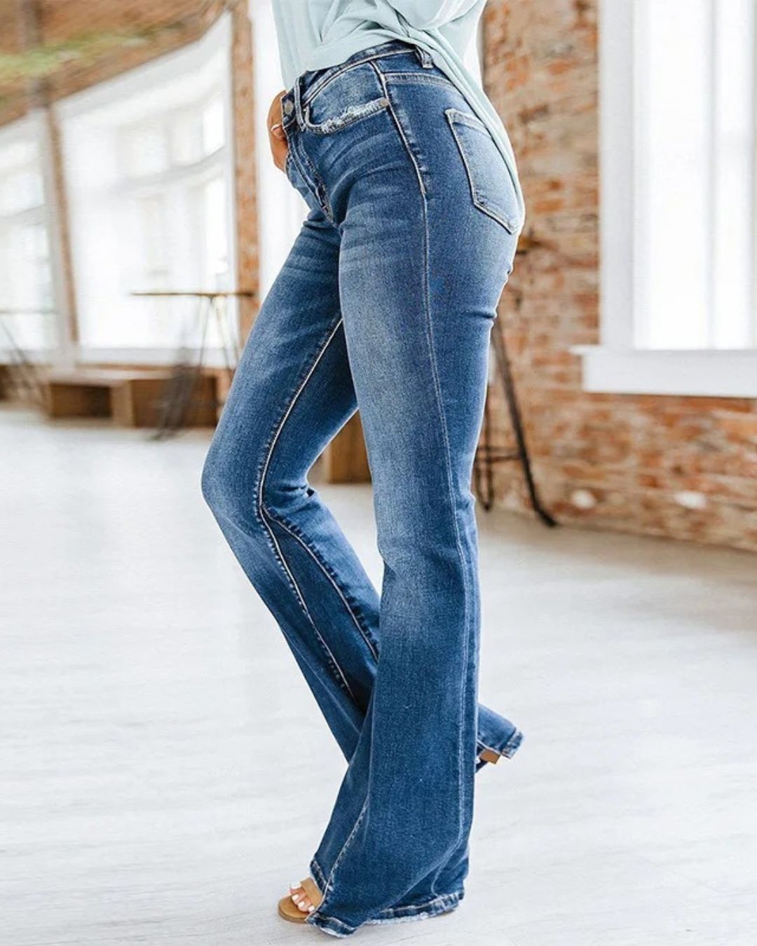 Matilde - High Waist Flared Jeans