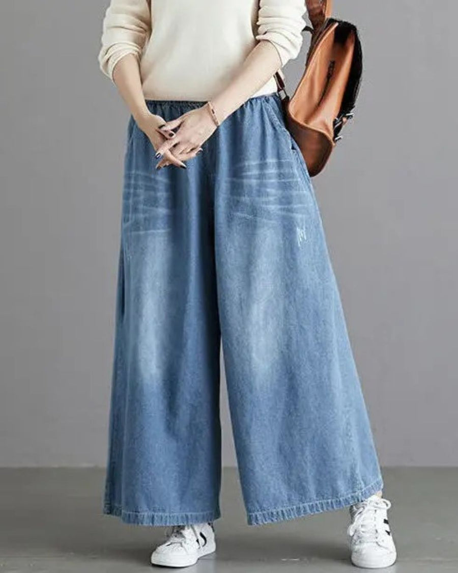 Ellie - Mid Waisted Oversized Jeans